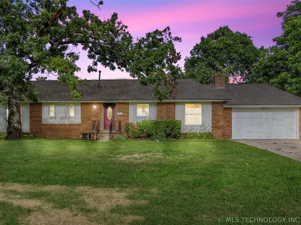 5902 S Pittsburg Ave, Tulsa, OK 74135