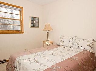 460 W Geneva St, Williams Bay, WI 53191