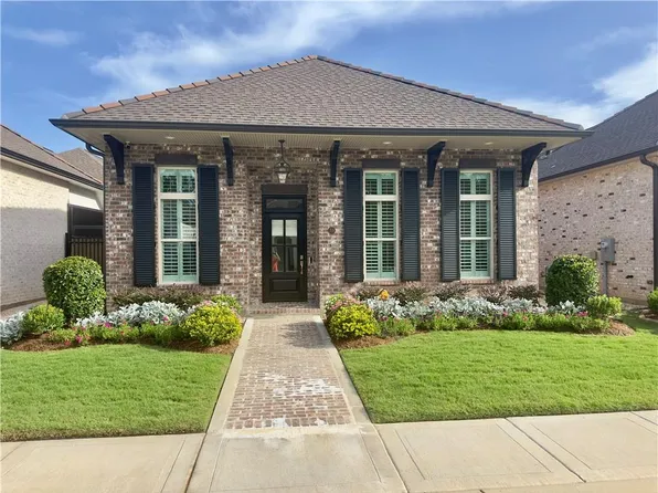 708 Rue Courtney Dr, Covington, LA 70433