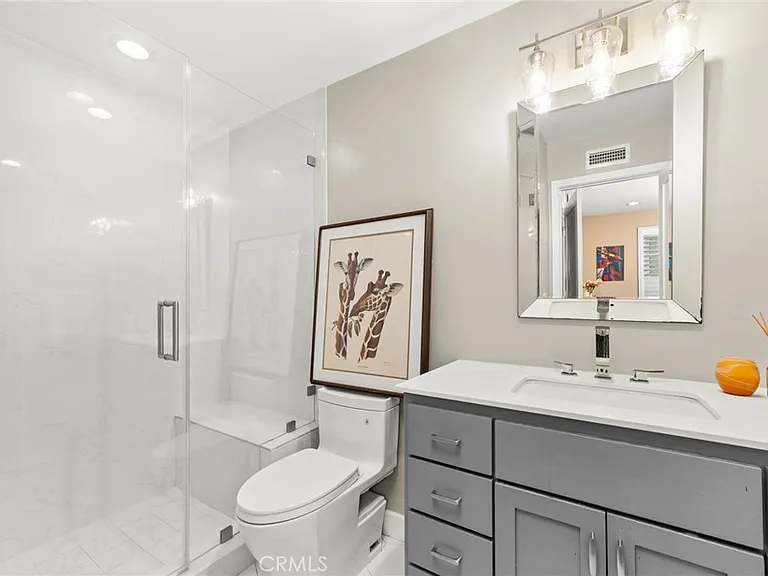 3860 Amberly Dr — Photo 15