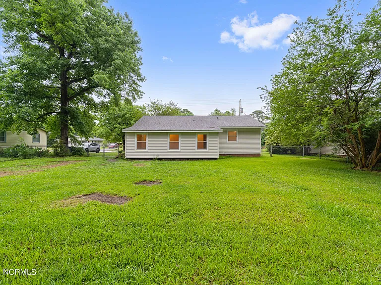 1205 Ormandy Ave — Photo 17