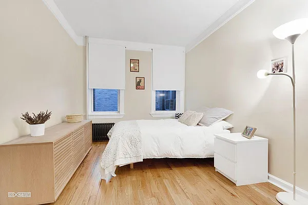 Rented by Manhattan Realty Group | media 10