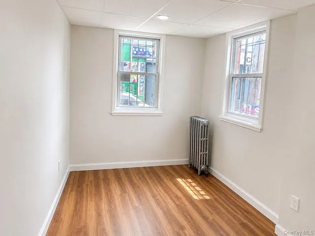 2 bed, 1.0 bath, 1860 sqft, $2,500 — Photo 3