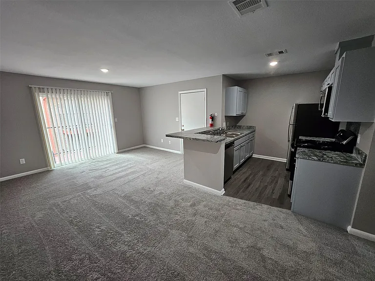 12955 Woodforest Blvd #68 — Photo 5