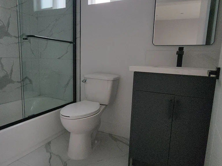 5729 Klump Ave — Photo 28
