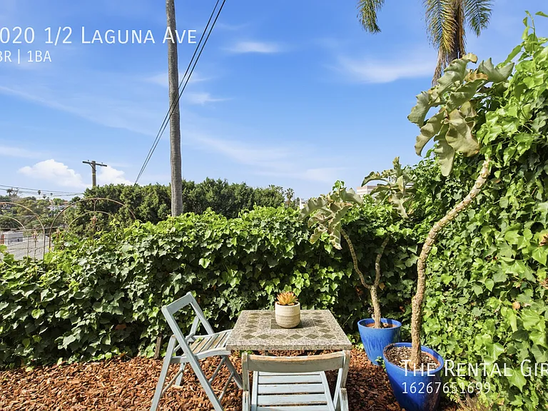1020 1/2 Laguna Ave — Photo 15