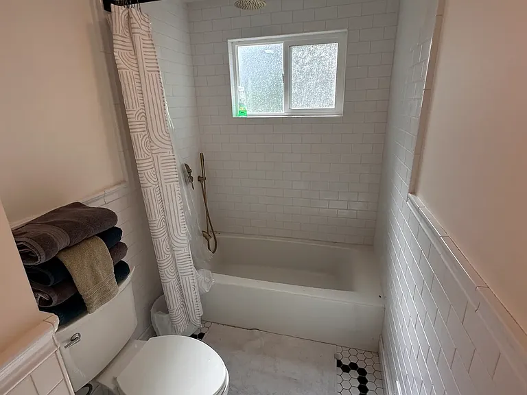 315 N Main St #A — Photo 9