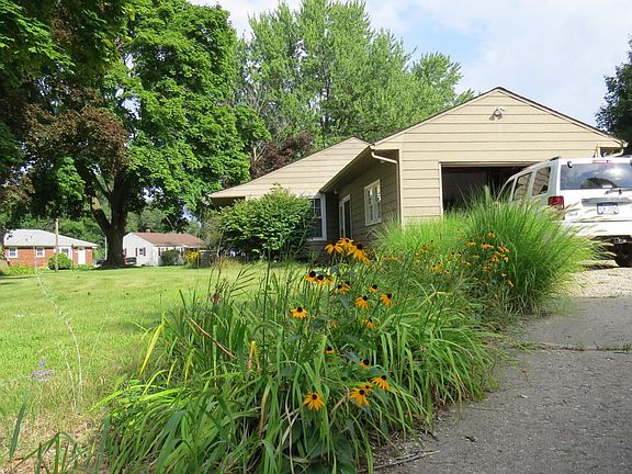 4th image of 2221 Oakcreek Ave