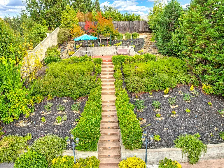 1676 Stronsay Ct — Photo 90