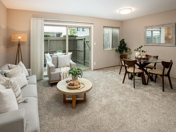 4th image of 530 La Conner Dr APT 15