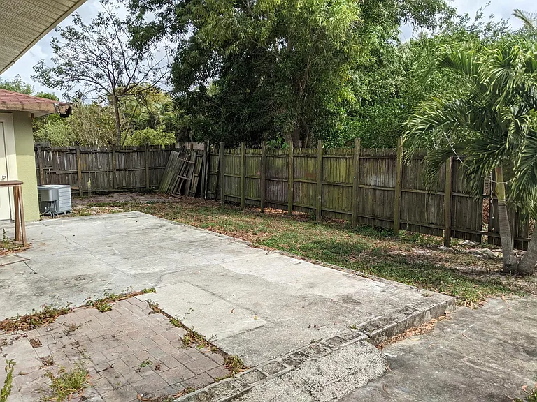 14681 Apalachee St — Photo 7