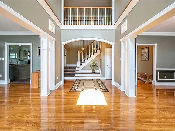 4th image of 734 Lindwood Dr