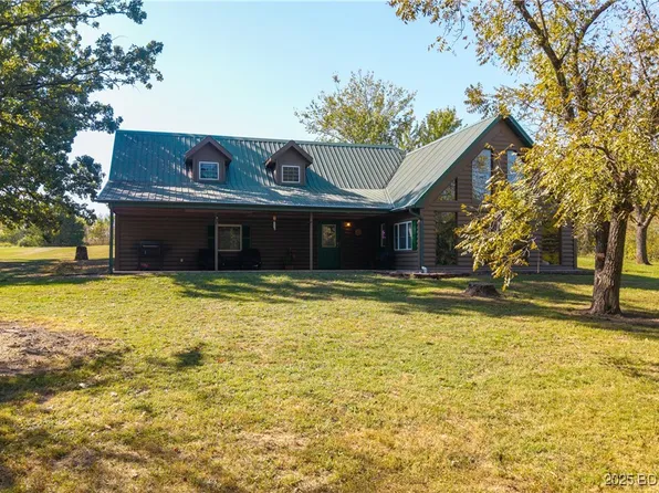 11 Hancock Rd, Eldon, MO 65026