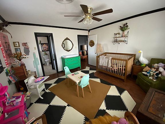 2nd bedroom