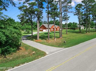 13761 NW Pea Ridge Rd, Bristol, FL 32321