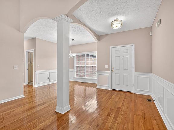 3rd image of 2635 Mission Ridge Dr