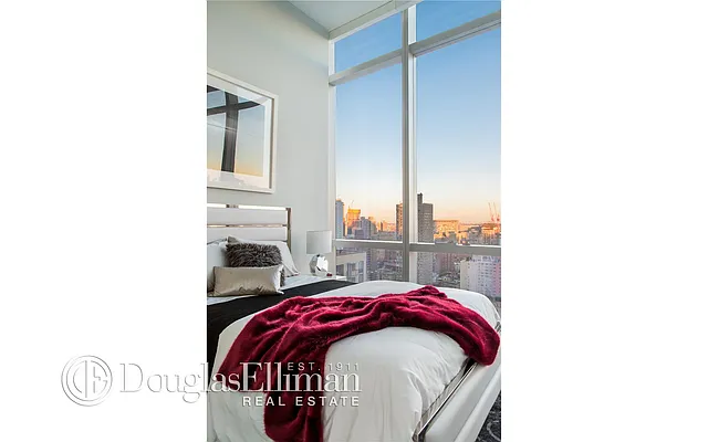 Sold by Douglas Elliman | media 19