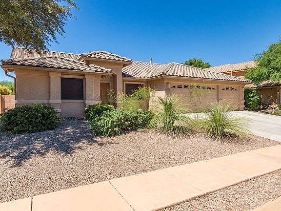 4th image of 940 E Madera Estates Ln