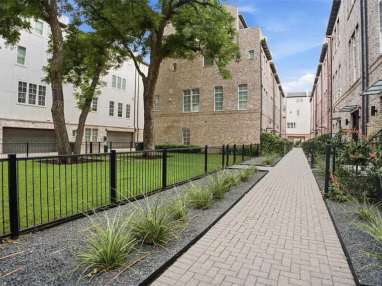 1411 Town Creek Dr #6 — Photo 21