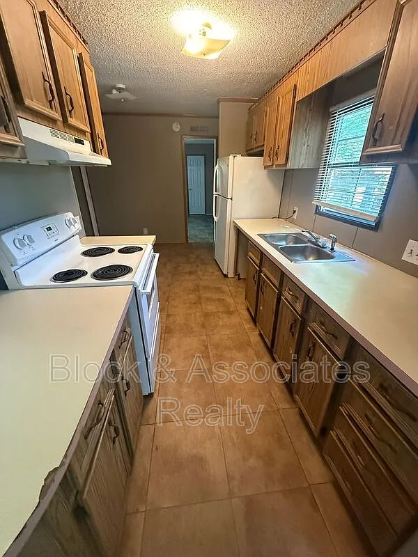 Building Photo - 1577 Beech Tree Ct