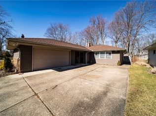 95 E Shore Blvd, Timberlake, OH 44095