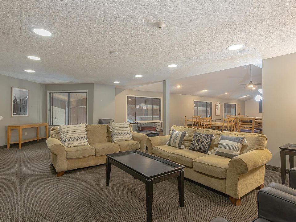 1st image of 2400 W 102nd St APT 321