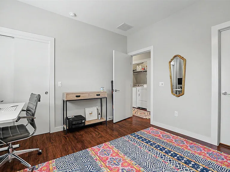 5616 S 1st St #13 — Photo 30