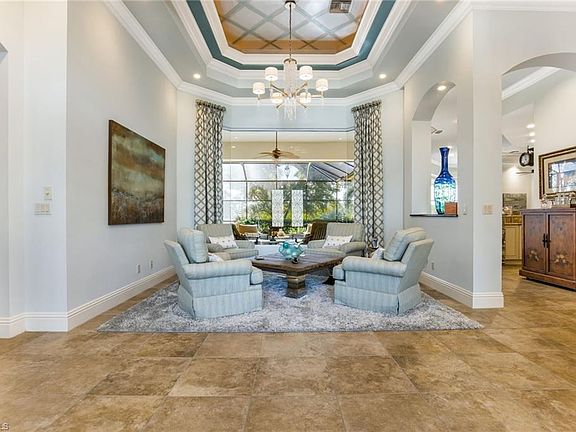 4th image of 6920 Lakewood Isle Dr