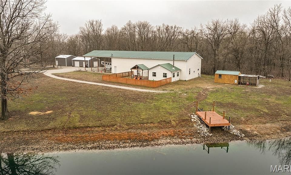 1st image of 285 Schwinn Ln