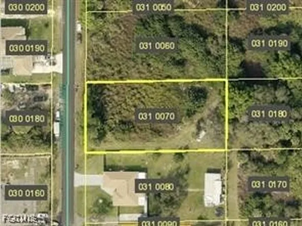 1410 Prospect Ave, Lehigh Acres, FL 33972
