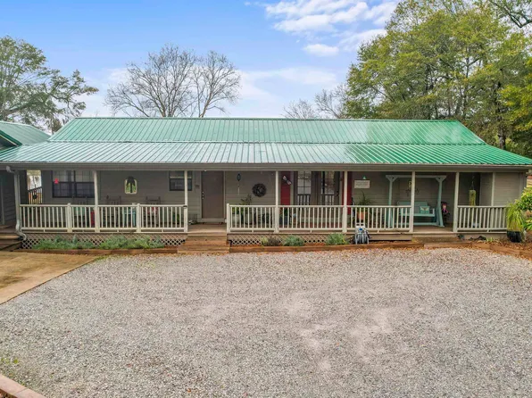 575 Sand Island Dr, Camden, AL 36726
