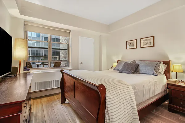 Rented by Compass | media 6