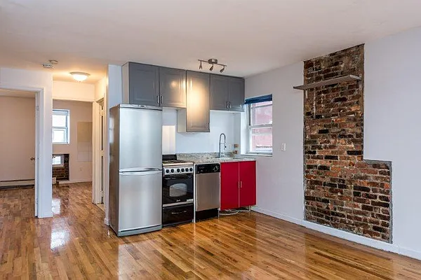 Rented by Nooklyn NYC LLC | media 42