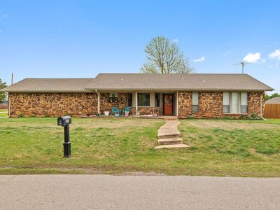 824 N Madison Ave, Blanchard, OK, 73010