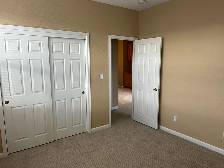 108 Matisse Dr — Photo 12