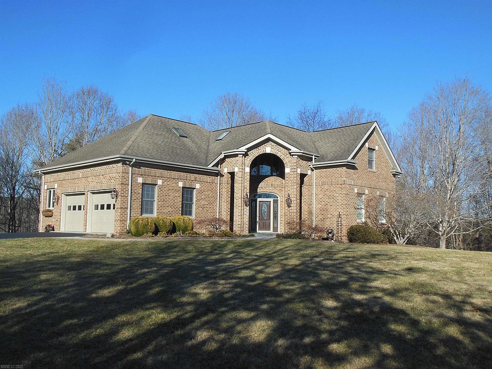 1st image of 1095 Deerfield Dr