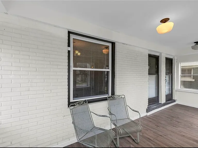 2942 Wayne Ave #1 — Photo 3