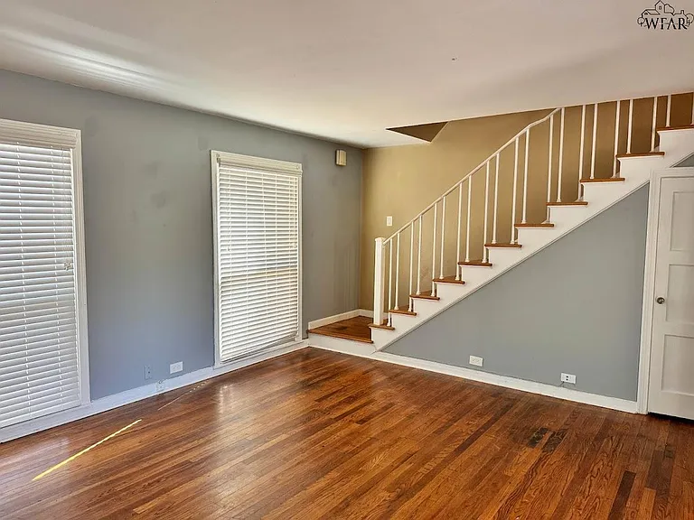 1801 Rose St — Photo 4