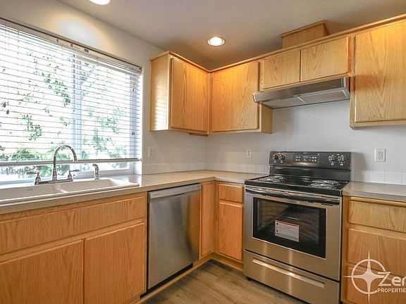5th image of 4422 NE 136th Ave