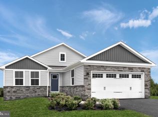 1750 Alice Springs Dr, Martinsburg, WV 25403