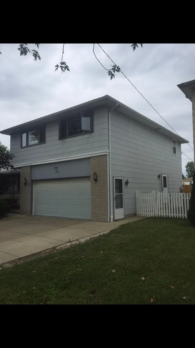 Building Photo - 54 Lemans Dr #2