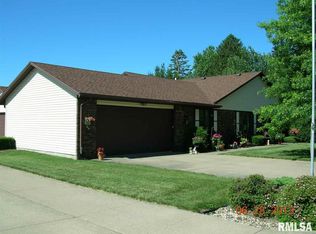 2101 S Maple Ave, Macomb, IL 61455