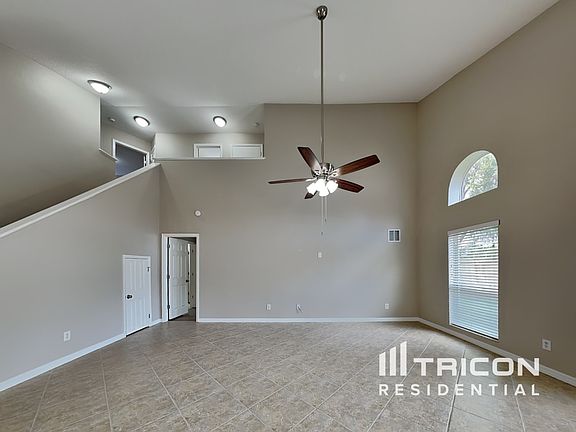 2nd image of 4840 Oak Promenade Ln