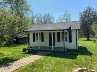 949 Lynch Rd, Altavista, VA 24517