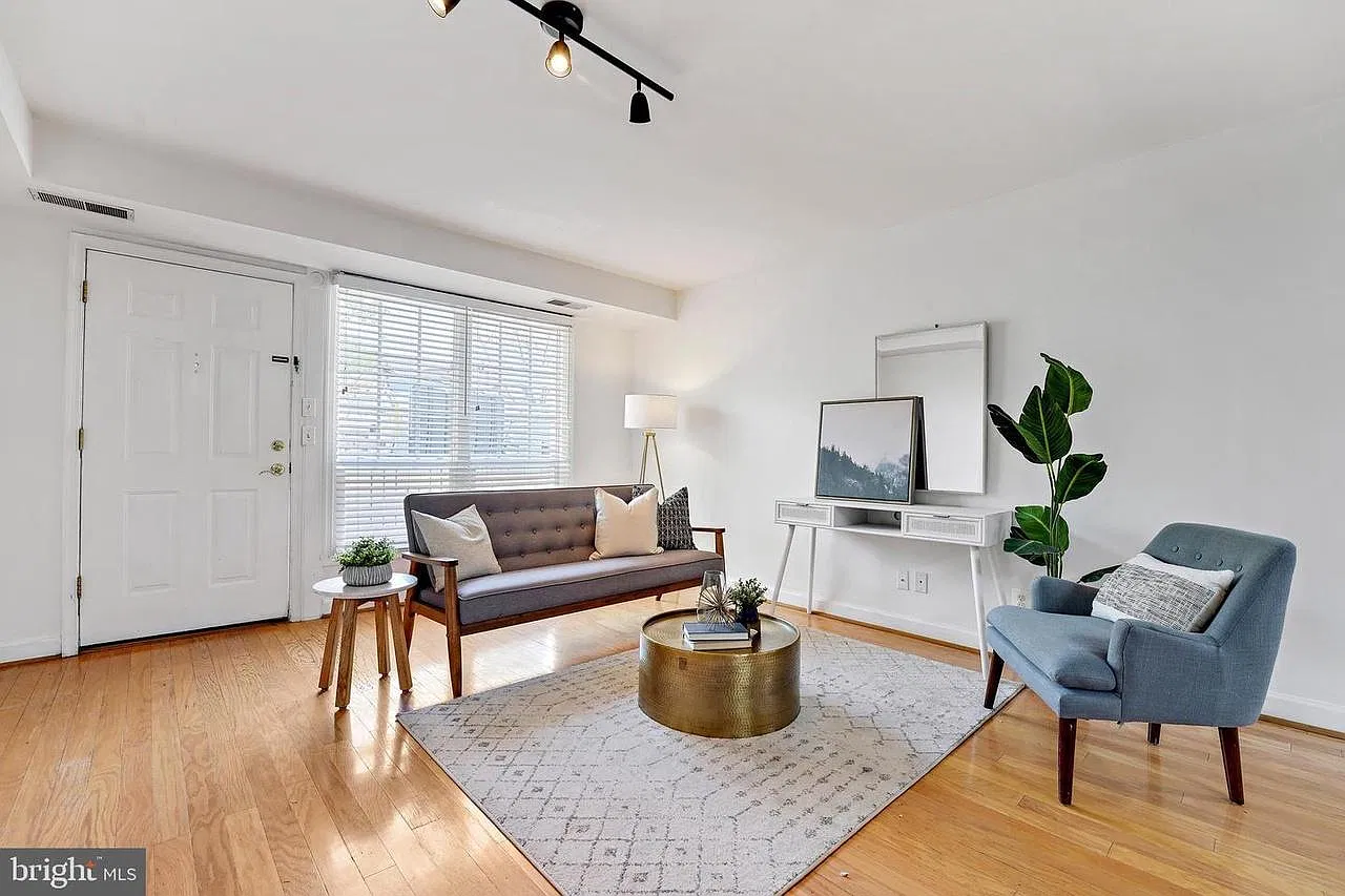 1 bed, 765 sqft, $2,210 — Photo 4