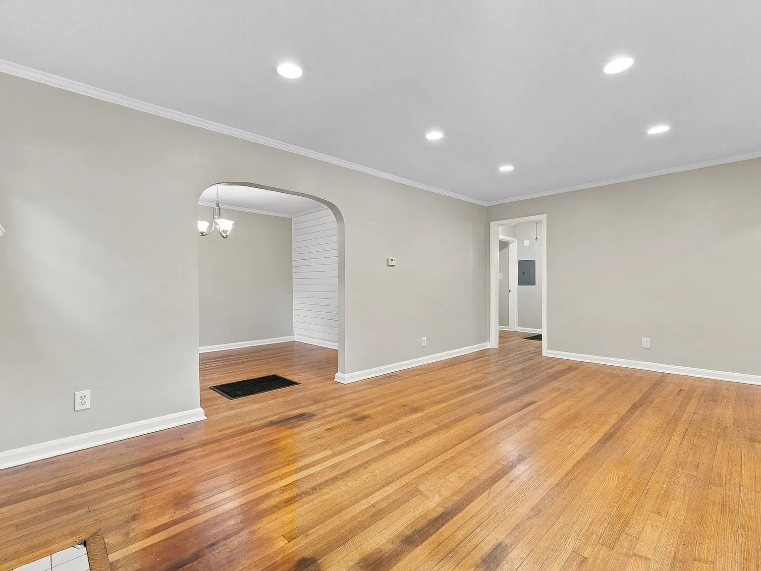 3 bed, 1470 sqft, $2,500 — Photo 3