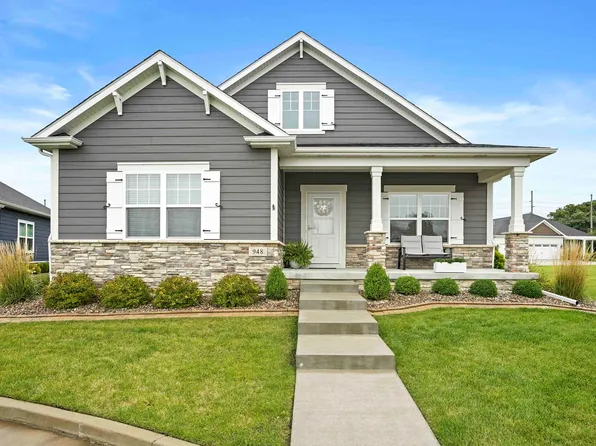 948 Hayfield Cir, Crown Point, IN 46307