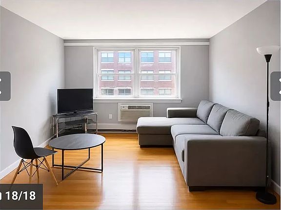 3rd image of 11 Commonwealth Ct APT 11