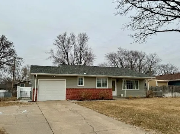 1914 W 10th St, Hastings, NE 68901
