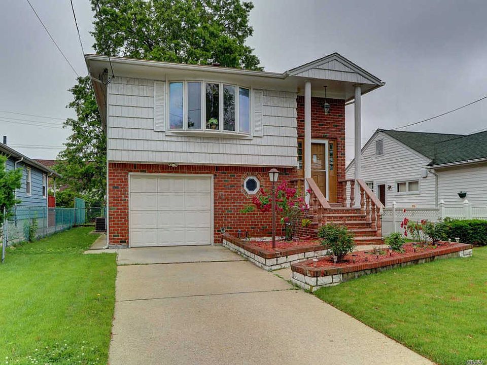 1st image of 54 Bregman Ave